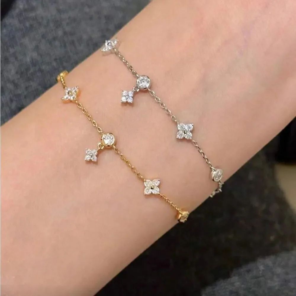 Elegant Gold Bracelet A1528